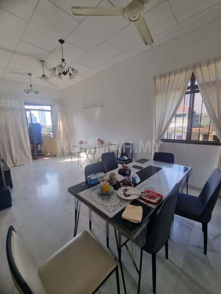 condo in Pulau Tikus, Penang — photo 2