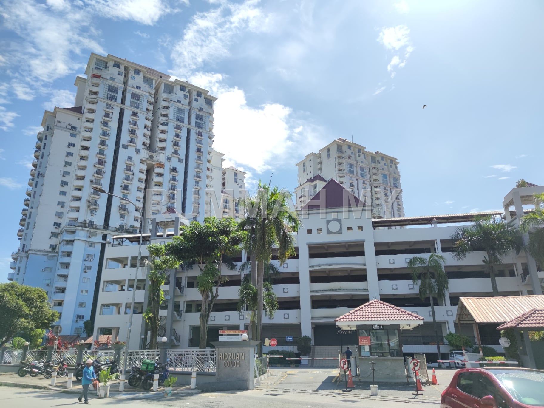condo in Bandar Sunway, Selangor — photo 6