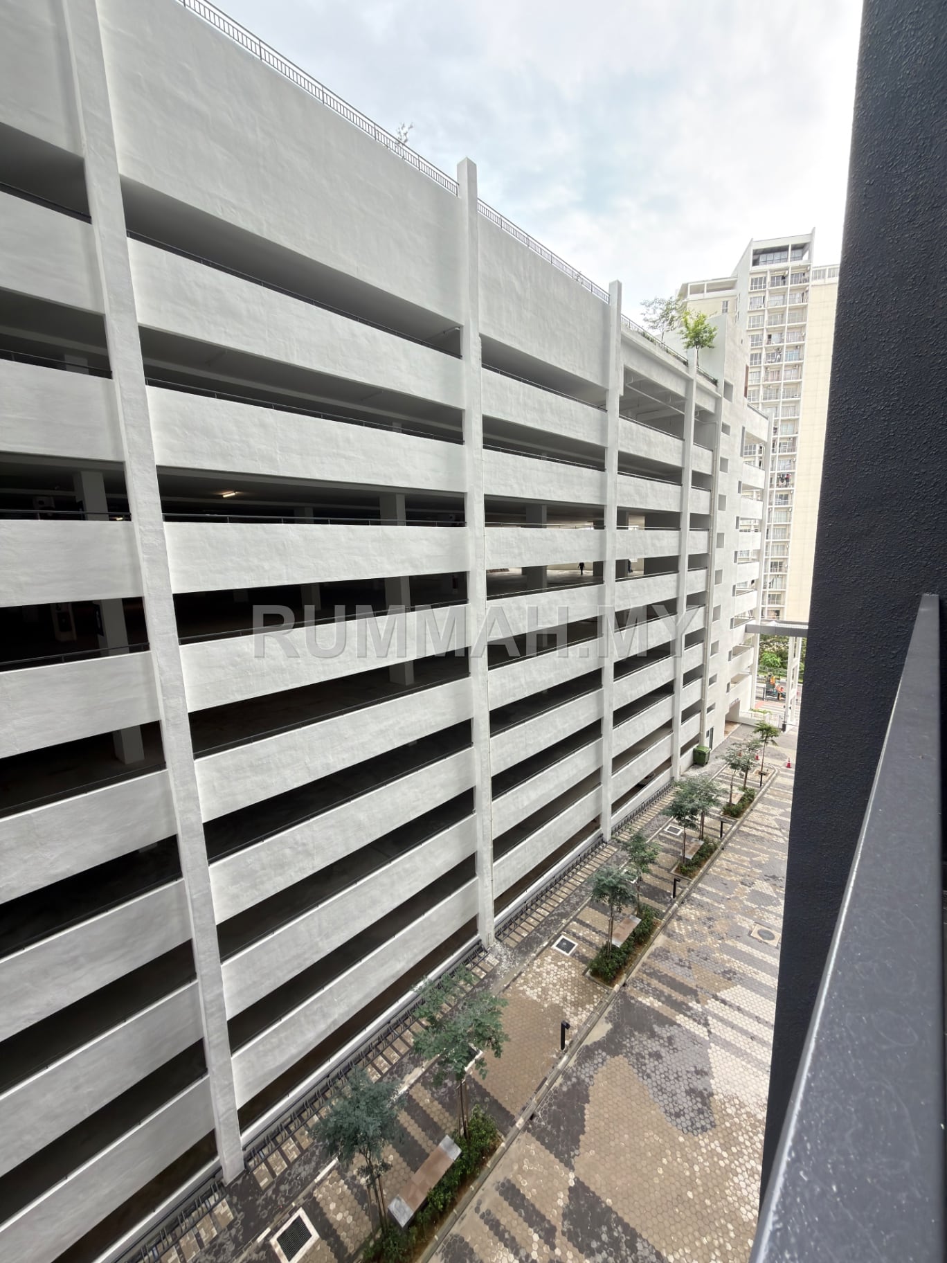 condo in Teluk Kumbar, Penang — photo 7