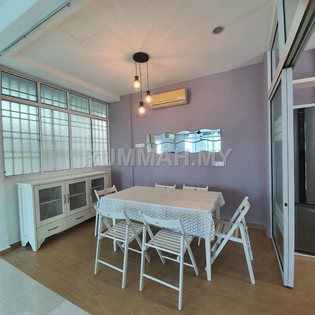 2-bedroom condo in Tanjung Tokong, Penang for sale - The Bayu Super Low Density Apartment Only 44 Units