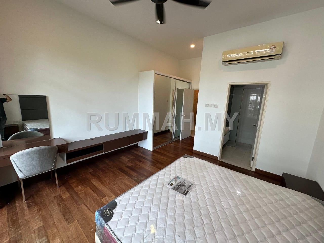condo in Batu Ferringhi, Penang — photo 6