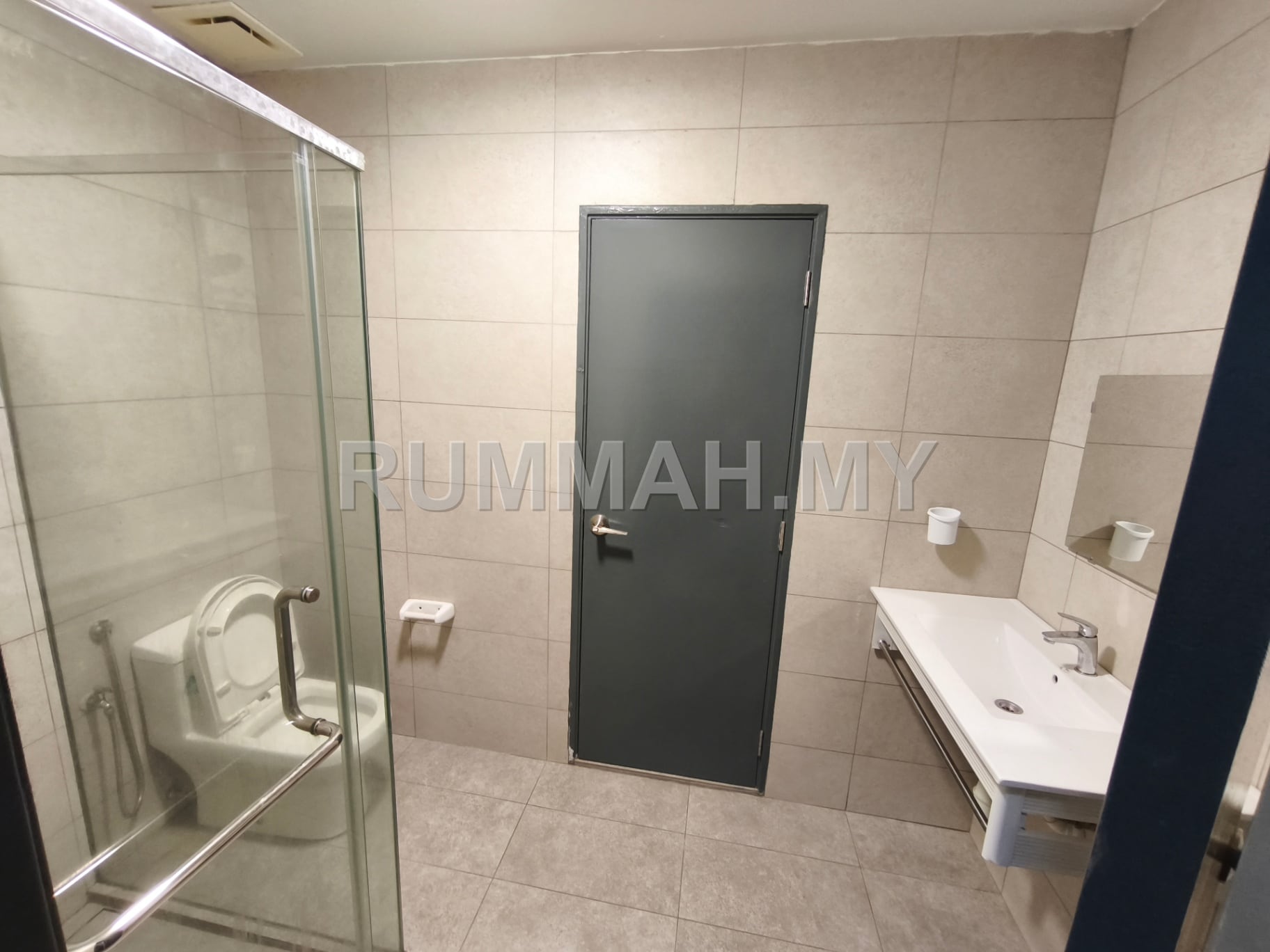 condo in Petaling Jaya, Selangor — photo 5