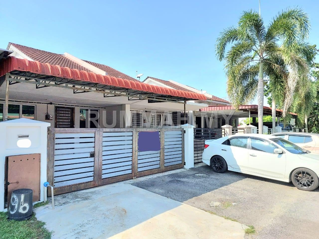 4-bedroom house in Dengkil, Selangor for sale - Rumah Teres Setingkat Dengkil Kota Warisan (Full Loan)