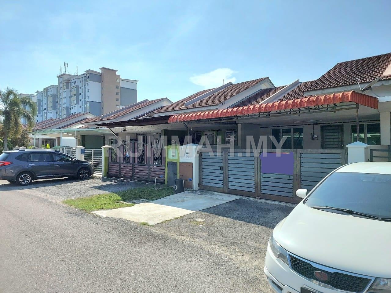 house in Dengkil, Selangor — photo 2