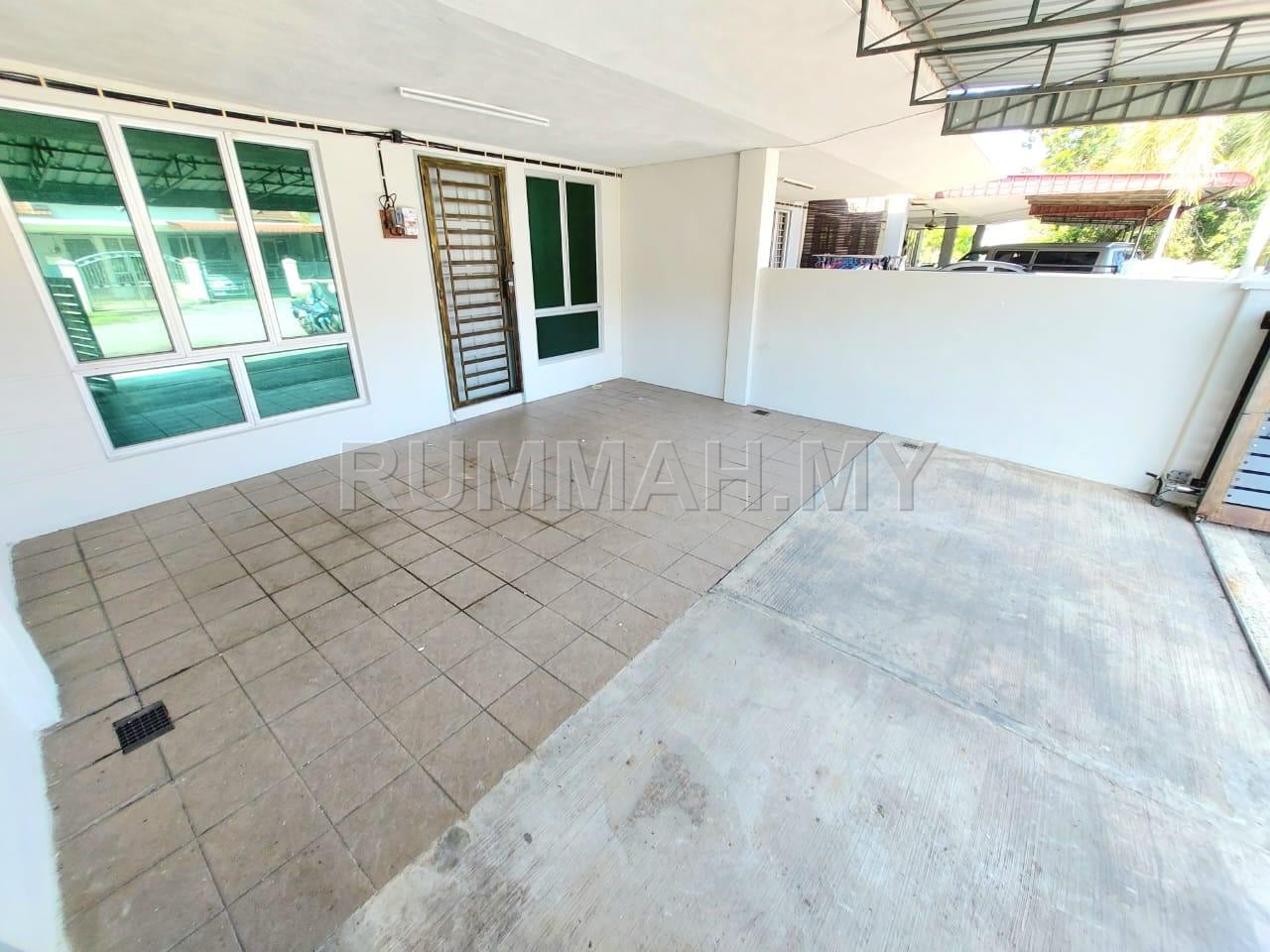 house in Dengkil, Selangor — photo 4