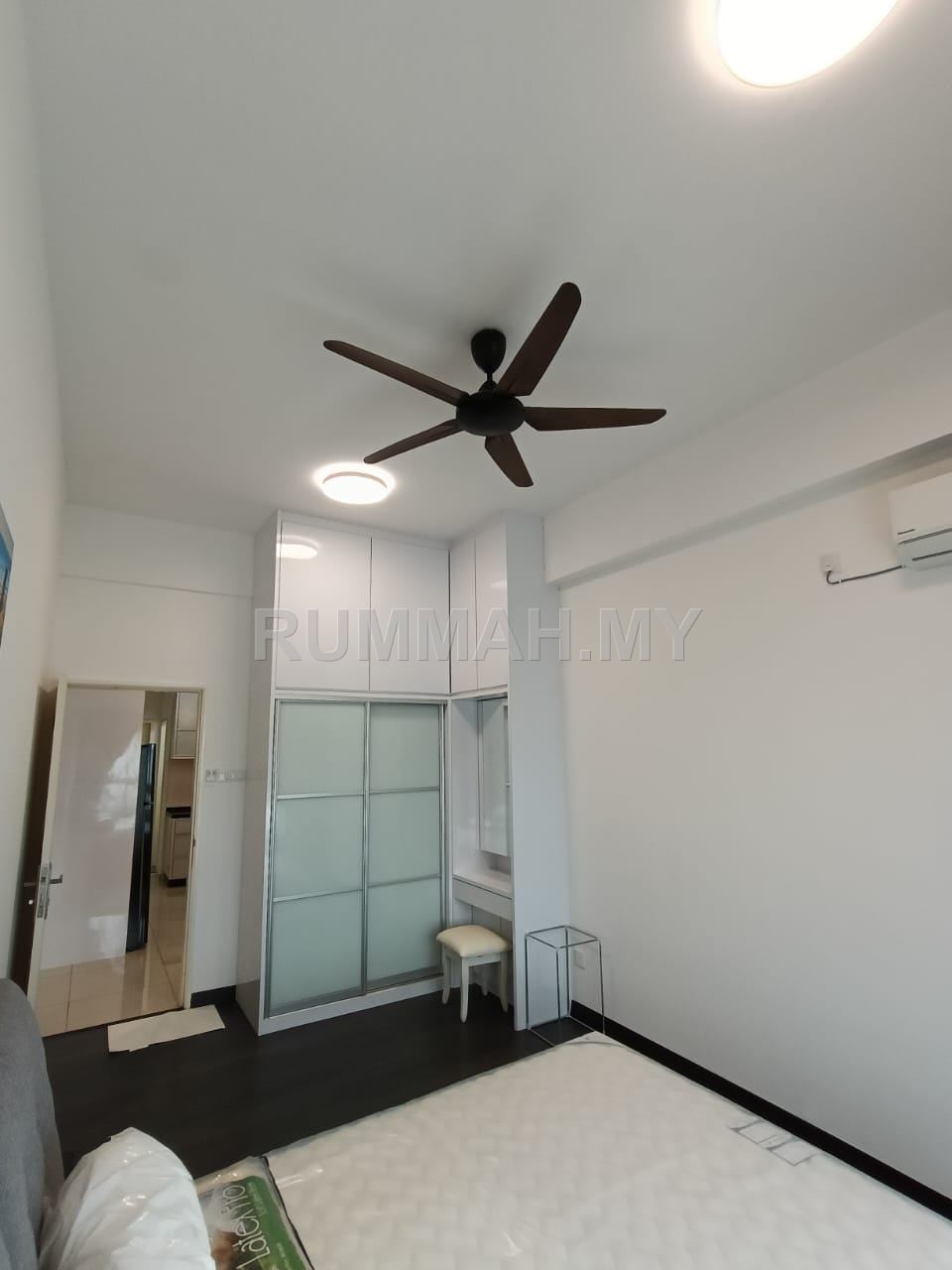 condo in Jelutong, Penang — photo 4