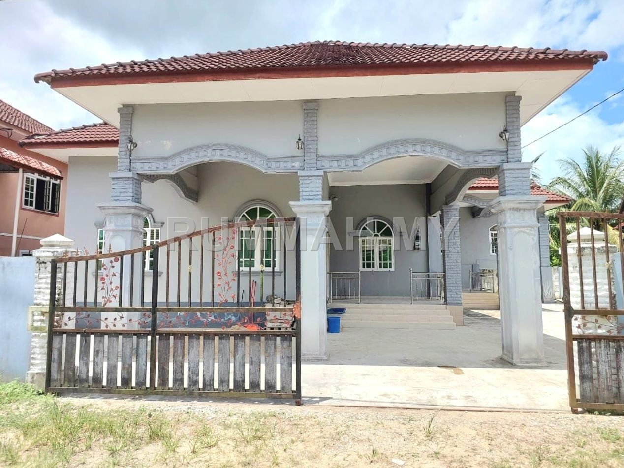 house in Wakaf Bharu, Kelantan — photo 2