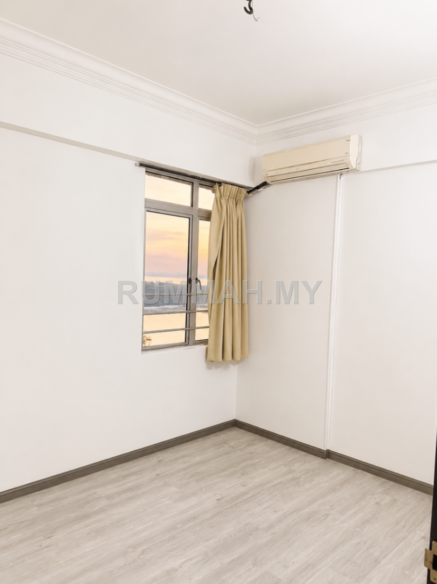condo in Jelutong, Penang — photo 4