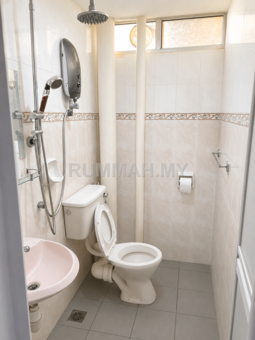 condo in Jelutong, Penang — photo 5