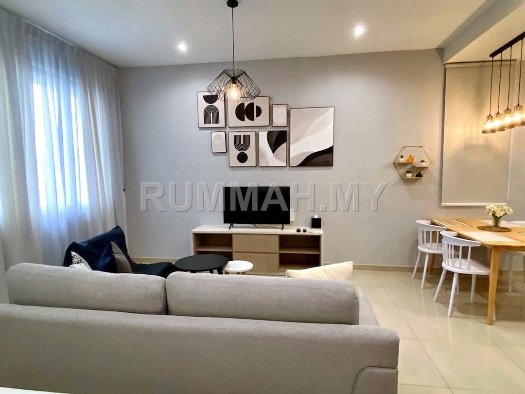 1-bedroom condo in Sungai Nibong, Penang for sale - Iconic Regency @ Bayan Lepas For Sale 