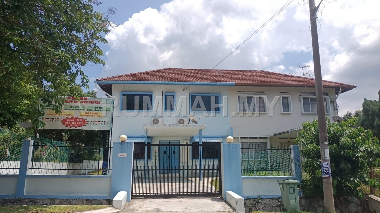 4-bedroom house in Tanjung Bungah, Penang for sale - Semi-Detached House for Sale @ Tg Bunga, Penang | Freehold