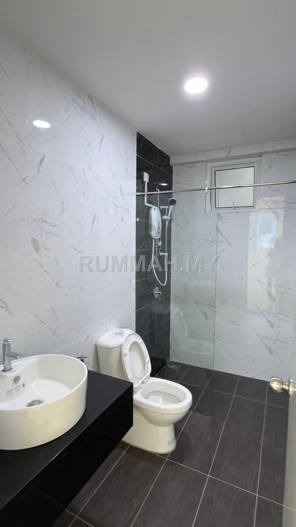 3-bedroom condo in Gelugor, Penang for sale - The Zen City View Bare Unit 850 Sqft Corner Unit For Sale (1 Carpark)