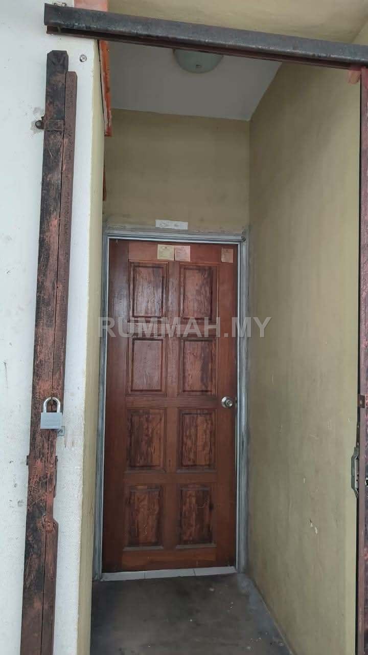 condo in Teluk Air Tawar, Penang — photo 2