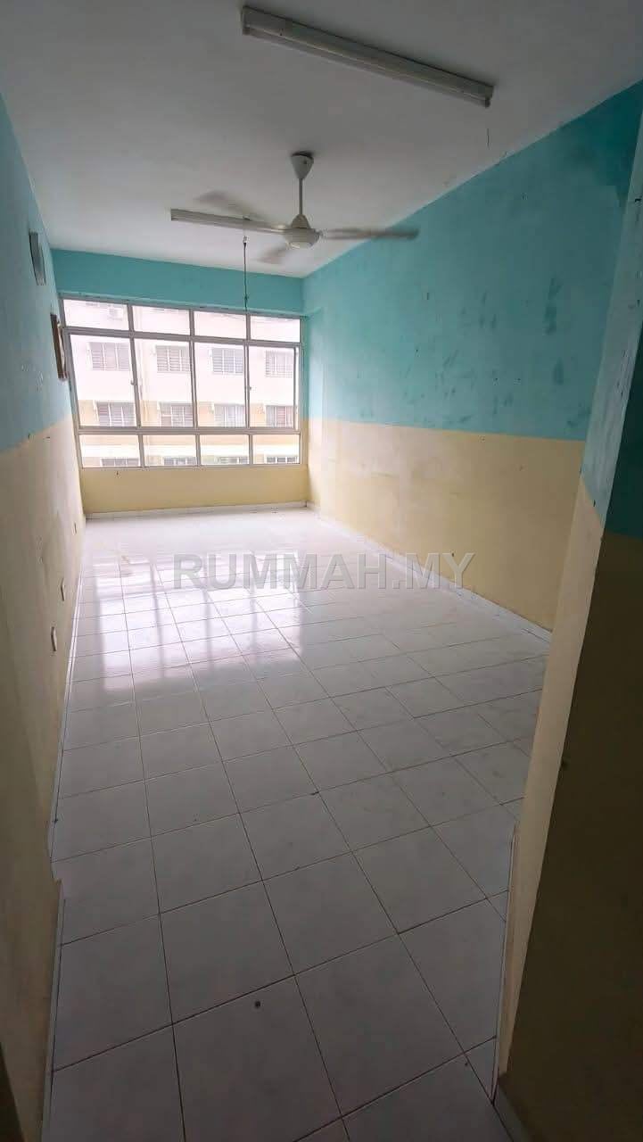 condo in Teluk Air Tawar, Penang — photo 3