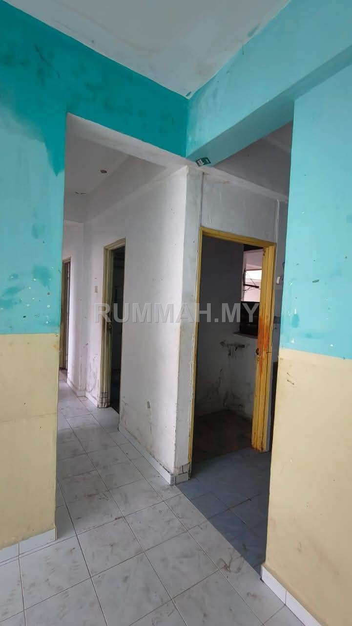 condo in Teluk Air Tawar, Penang — photo 4