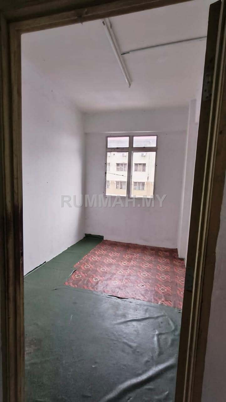condo in Teluk Air Tawar, Penang — photo 6