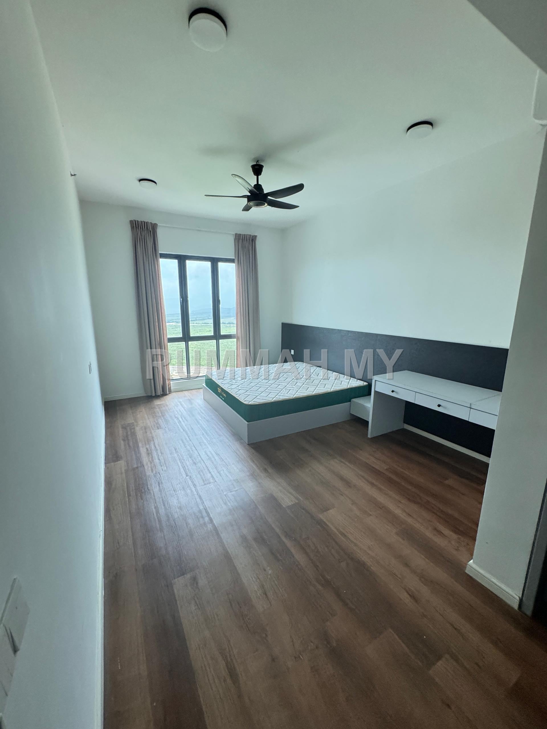 1-bedroom condo in Batu Kawan, Penang for rent - [Master/1B1B0CP] Suasana @ Utropolis