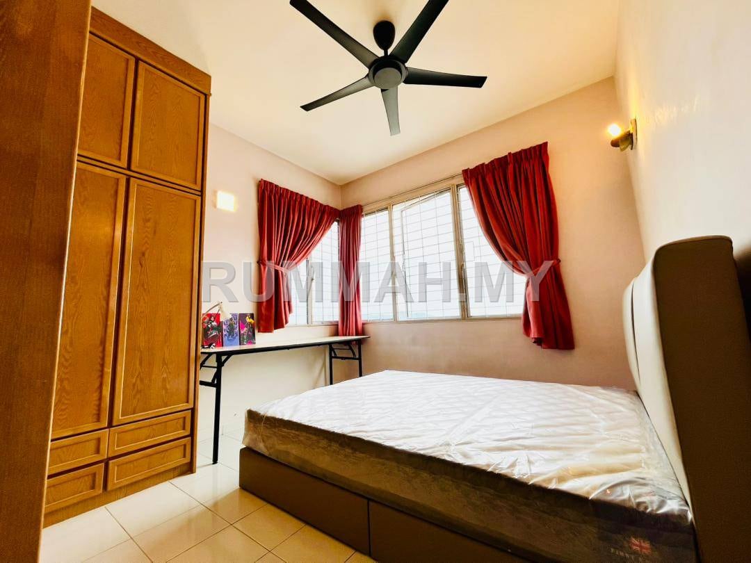 condo in Gelugor, Penang — photo 5