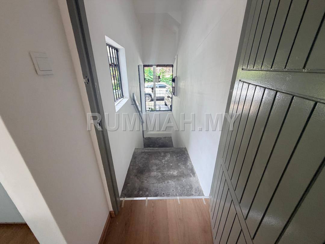 3-bedroom house in Tanjung Bungah, Penang for sale - Pearl Hill Villa Townhouse @ Tanjung Bungah For Sale