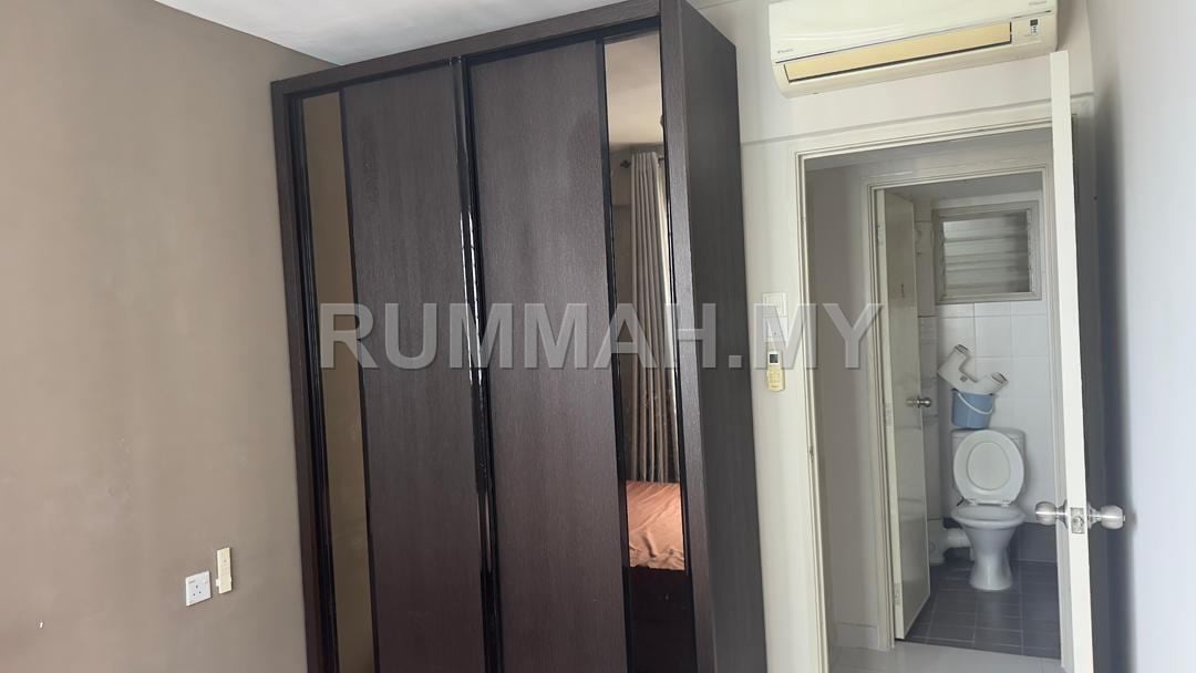 condo in Bukit Gambir, Penang — photo 6