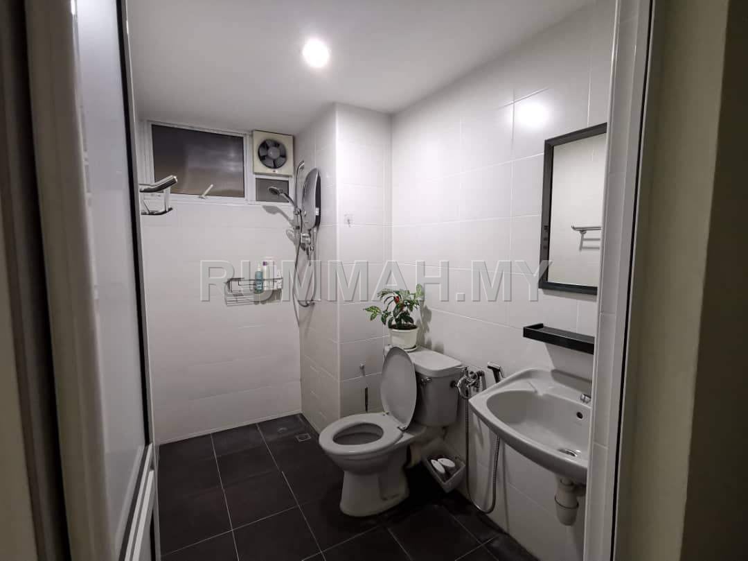 condo in Bukit Jambul, Penang — photo 7