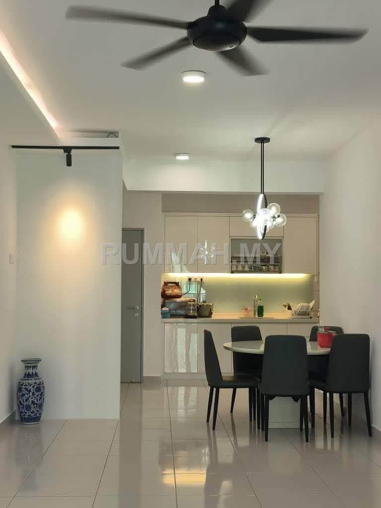 3-bedroom condo in Sungai Ara, Penang for sale - Fairview Residence Block A City View High Floor 970sf Fully Furnished Sungai Ara