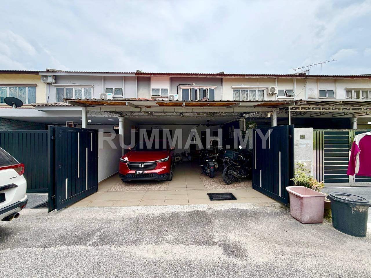 4-bedroom house in Klang, Selangor for sale - Fully Renovated Freehold Terrace Taman Sentosa Klang
