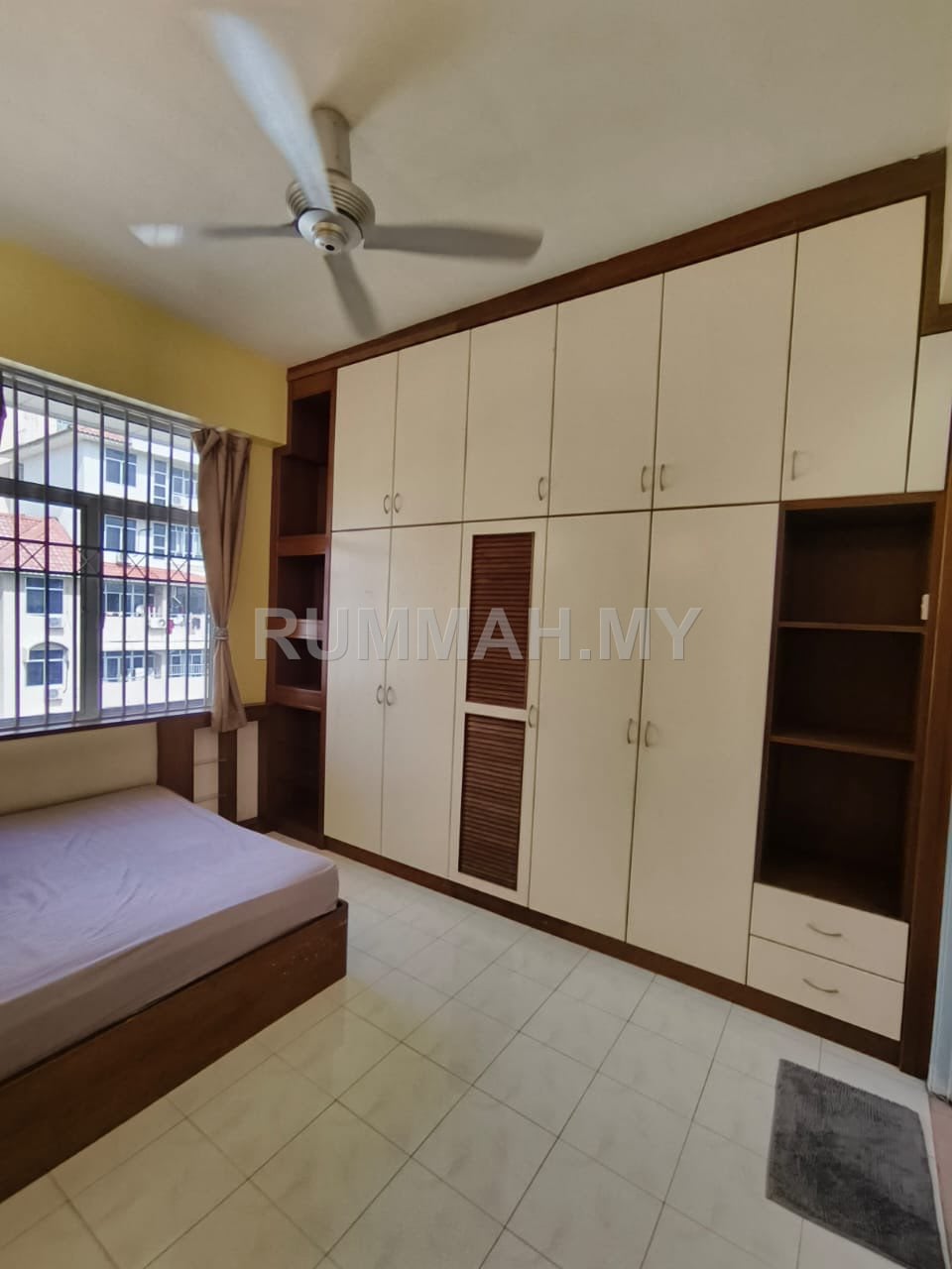 condo in Gelugor, Penang — photo 6