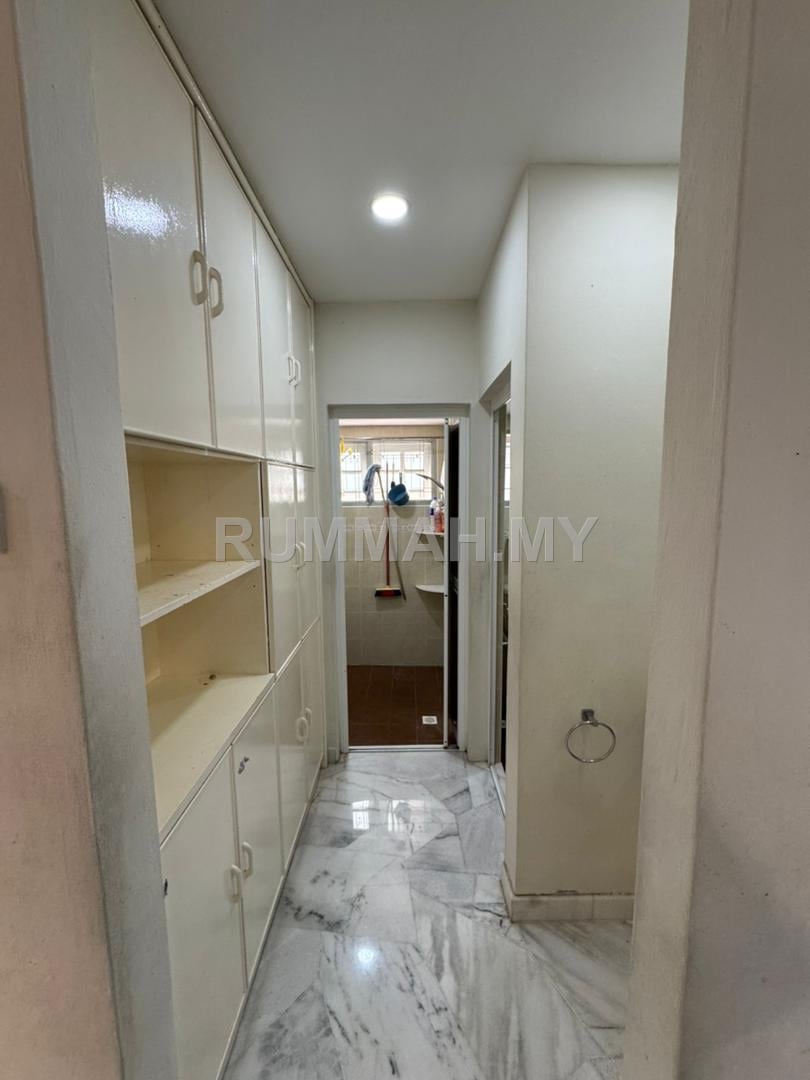 condo in Pulau Tikus, Penang — photo 4