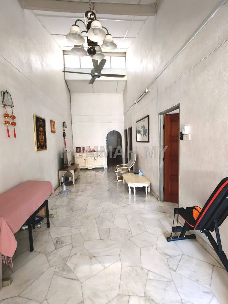 3-bedroom house in Sungai Ara, Penang for sale - Lintang Sungai Ara Terrace