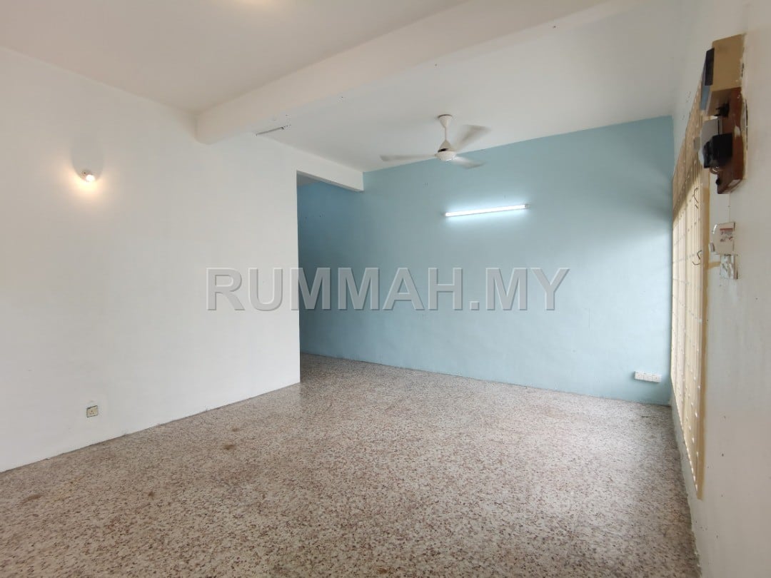 house in Sungai Dua Island, Penang — photo 3