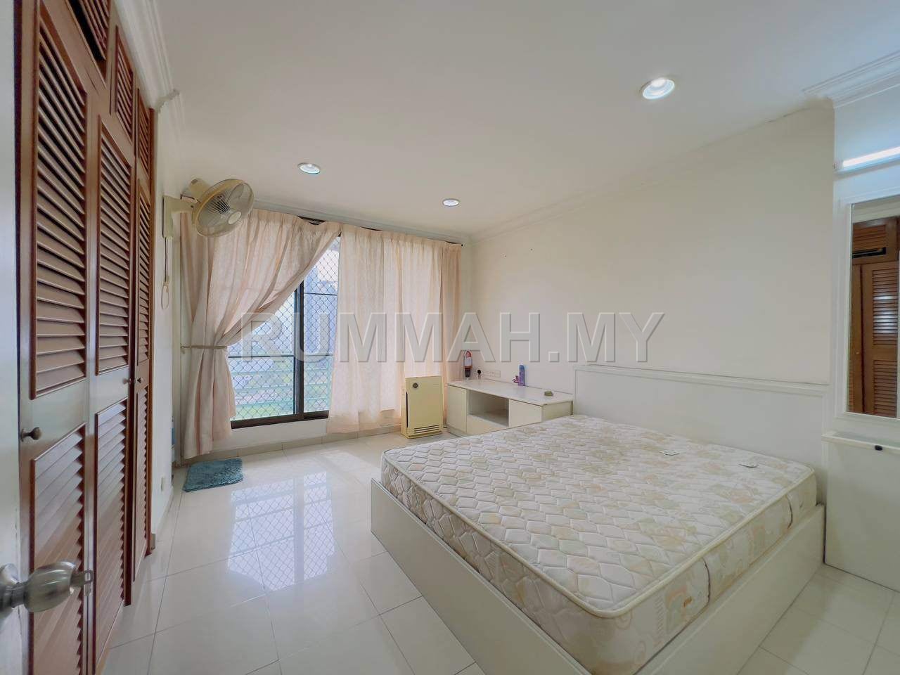 3-bedroom condo in Tanjung Tokong, Penang for sale - Desa Bella Tanjung Tokong 1100sf Well Conditions Tanjung Bungah