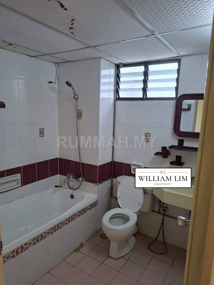 condo in Batu Uban, Penang — photo 6