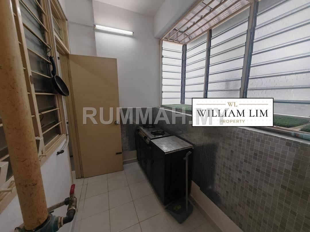 condo in Jelutong, Penang — photo 6