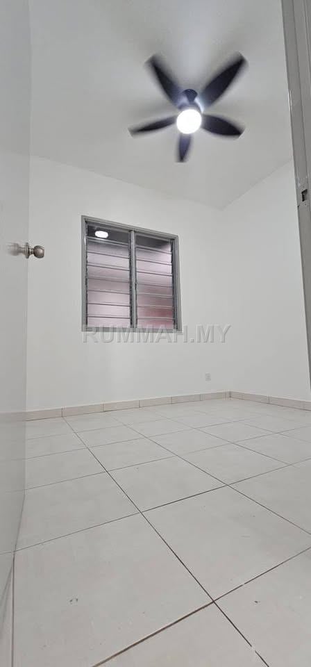 condo in Gelugor, Penang — photo 3
