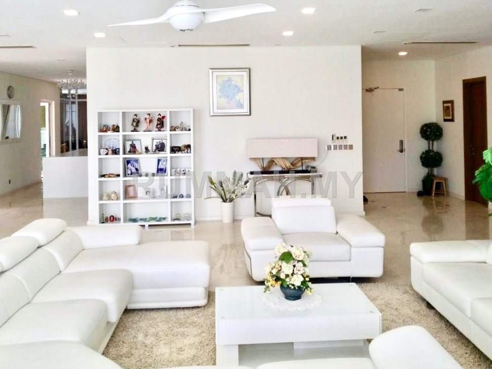 5-bedroom condo in George Town, Penang for rent - 8 Gurney @ Gurney Drive for Rent
