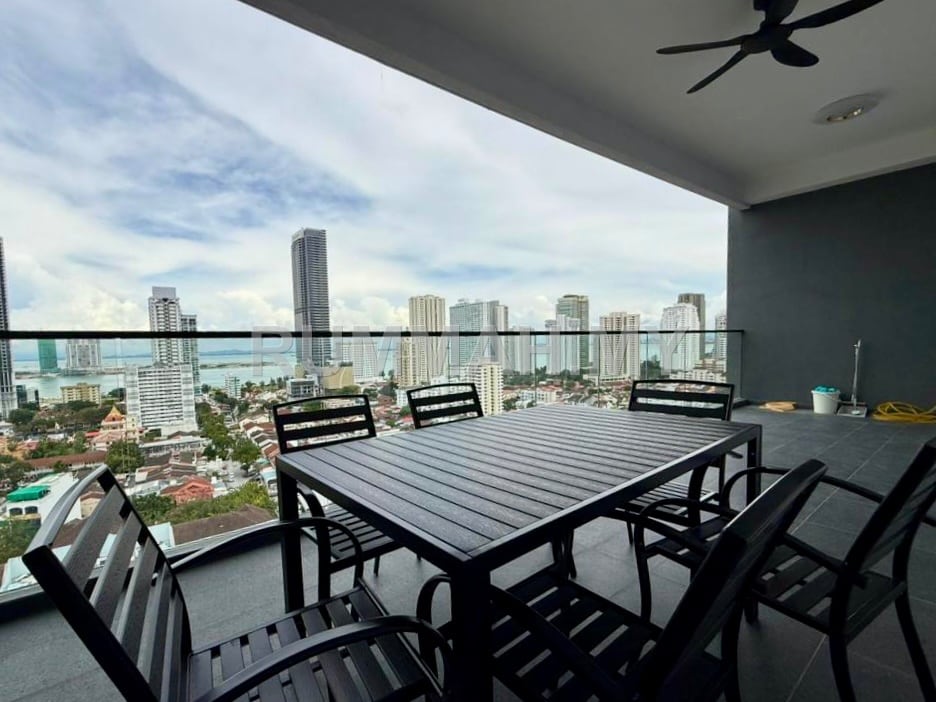 3-bedroom condo in George Town, Penang for sale - Codrington Residence @ Georgetown for Sale