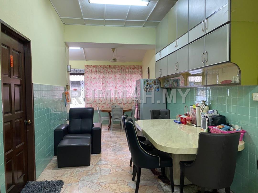 house in Jelutong, Penang — photo 3