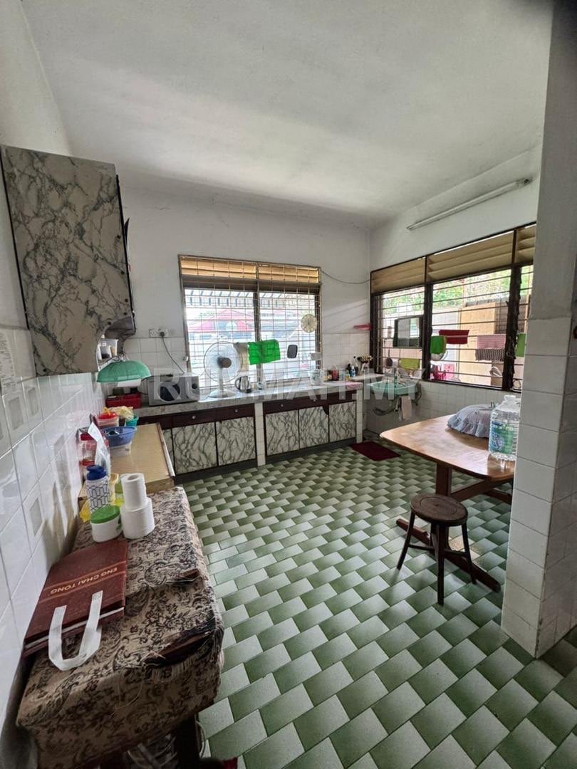 house in Jelutong, Penang — photo 2