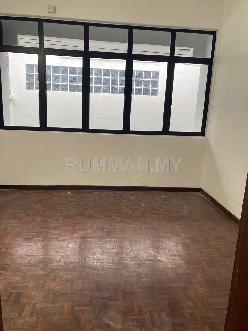 house in Sungai Nibong, Penang — photo 2