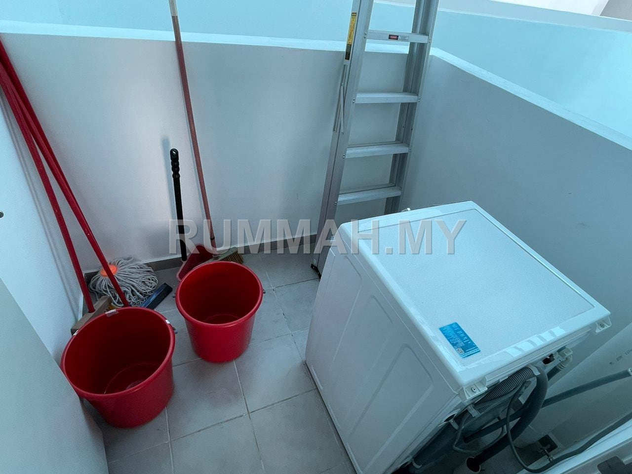 condo in Batu Maung, Penang — photo 6