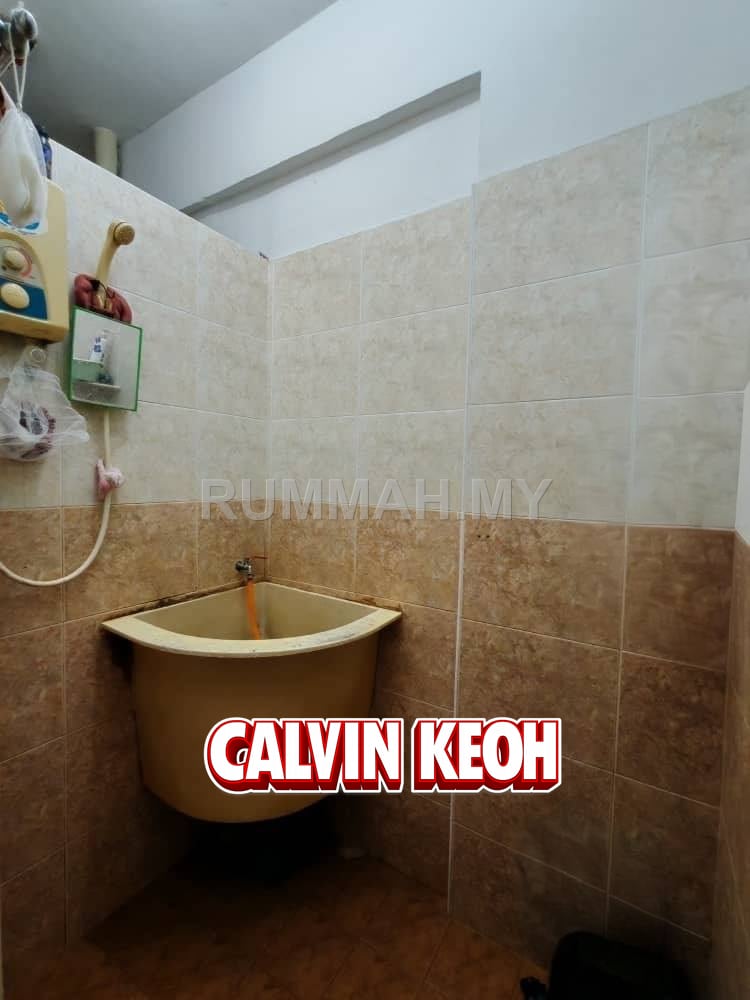 condo in Bukit Jambul, Penang — photo 2