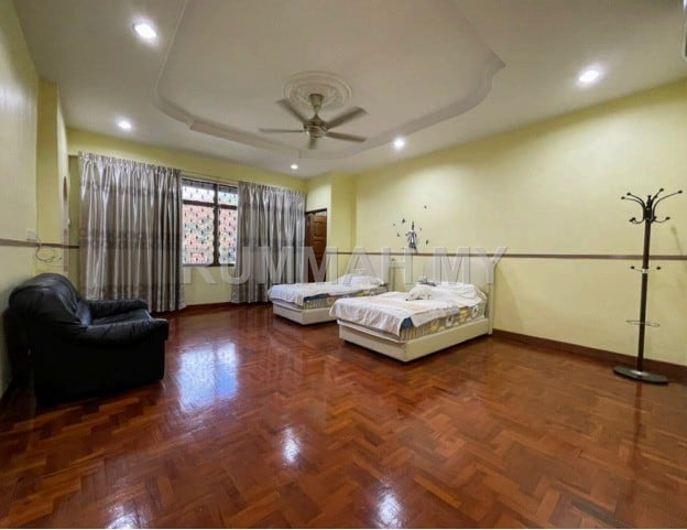house in Gelugor, Penang — photo 4