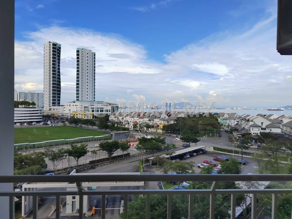 The Spring Condominium Rare Garden Unit For Sale (Low Floor) !! 