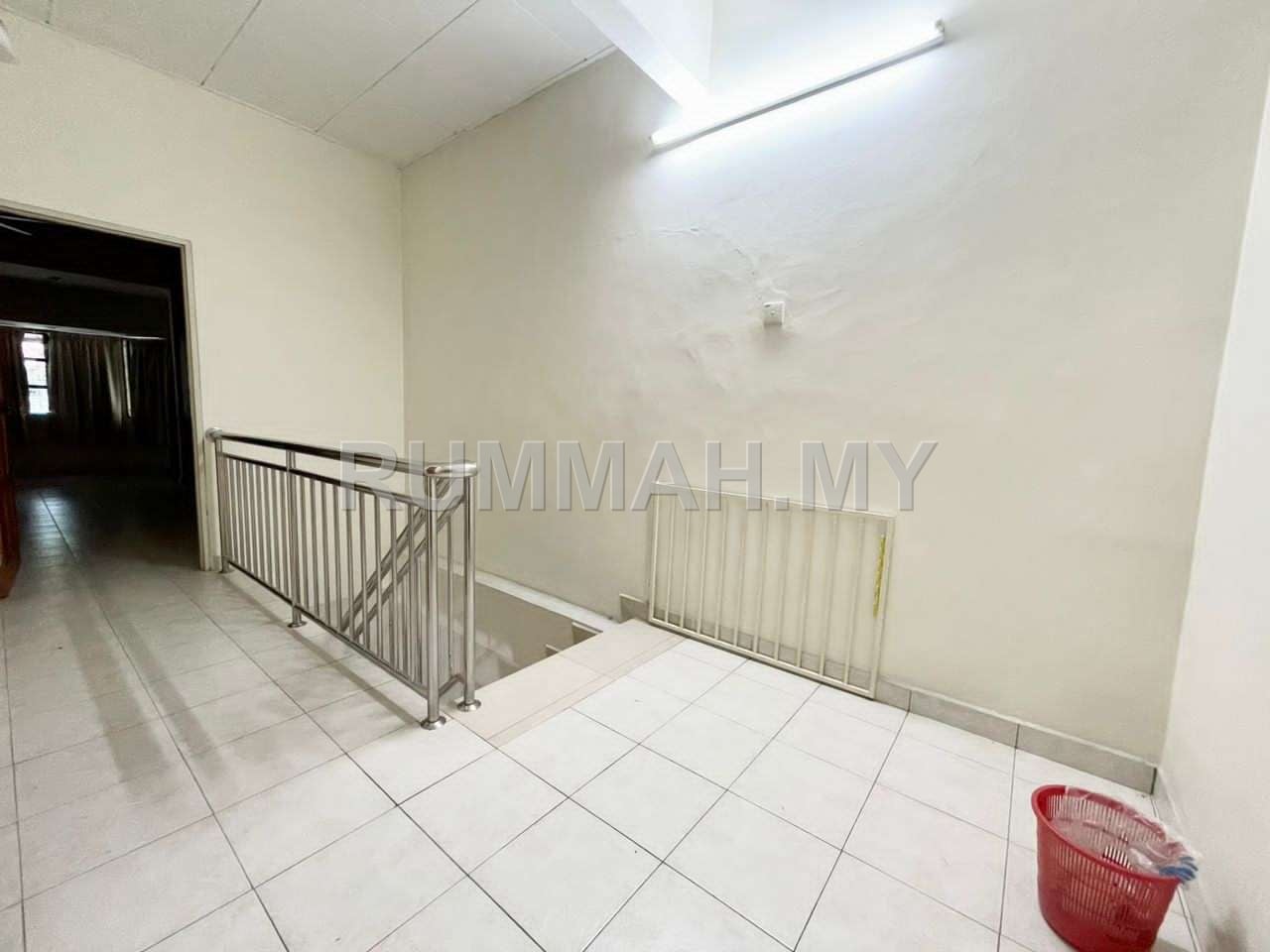 house in George Town, Penang — photo 4