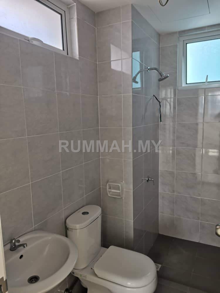 condo in Tanjung Tokong, Penang — photo 2