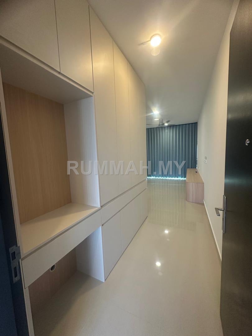 condo in Gelugor, Penang — photo 6