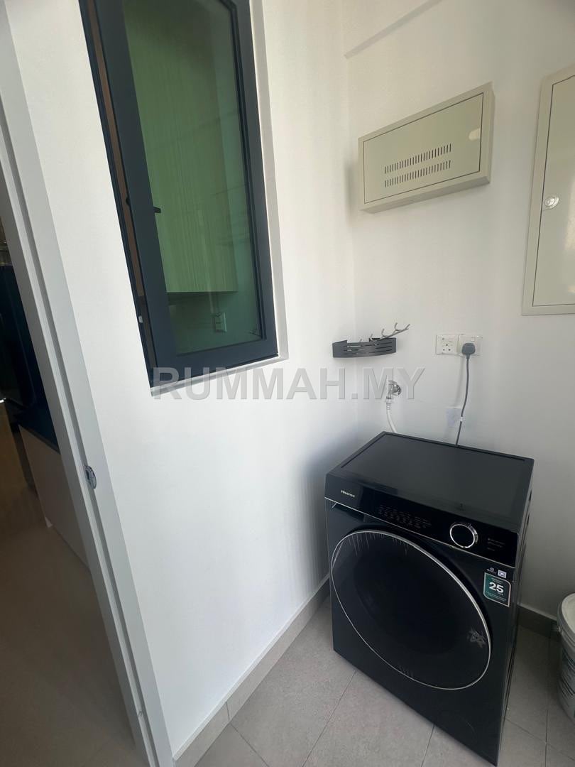 condo in Gelugor, Penang — photo 7