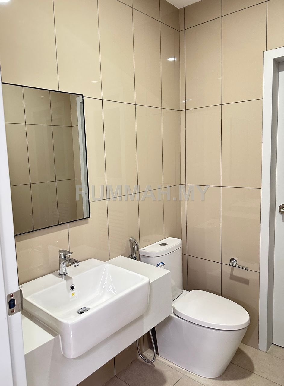 condo in Jelutong, Penang — photo 5