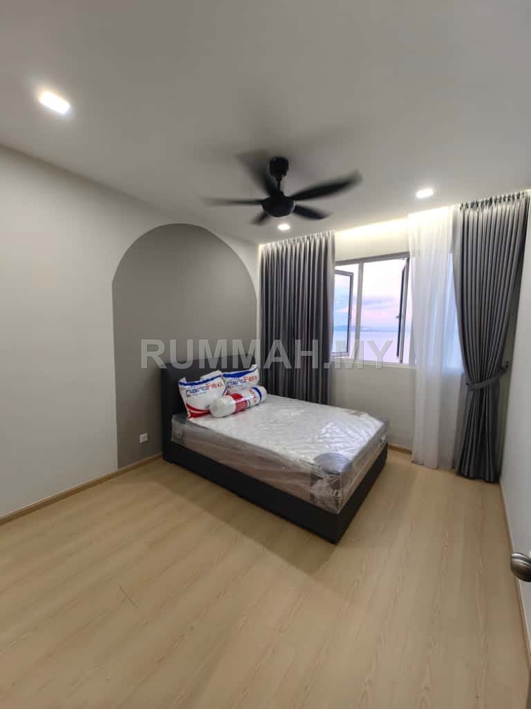 condo in Gelugor, Penang — photo 7